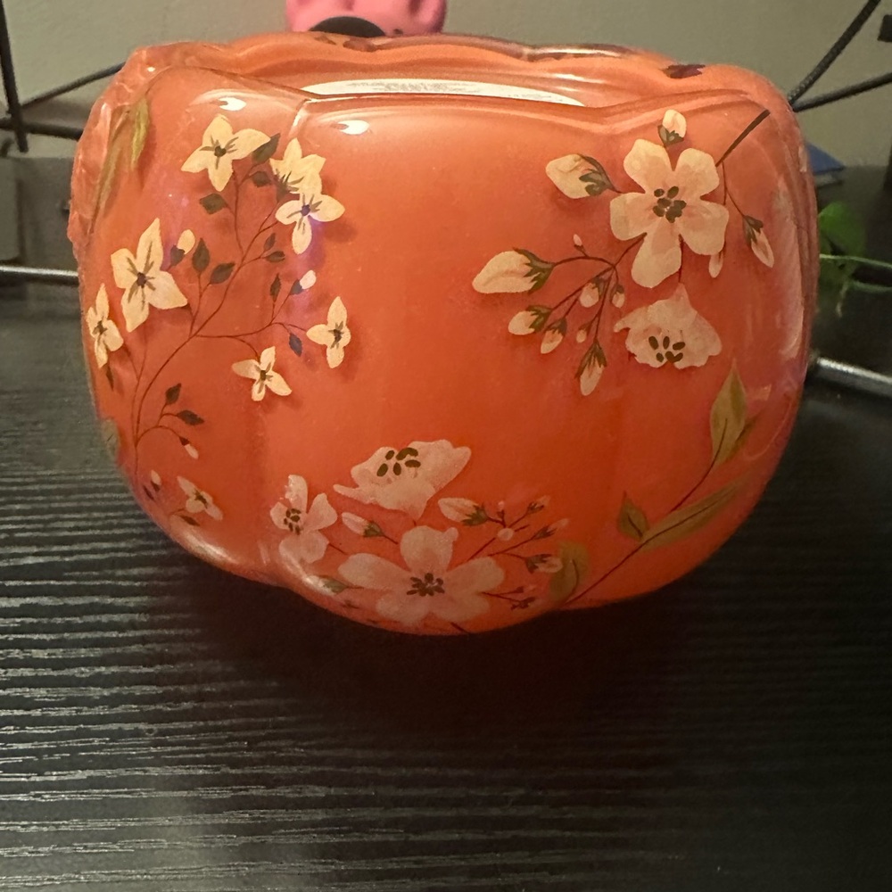 Fall 2025 Bath and Body Works Glass Pumpkin Candle Holder
